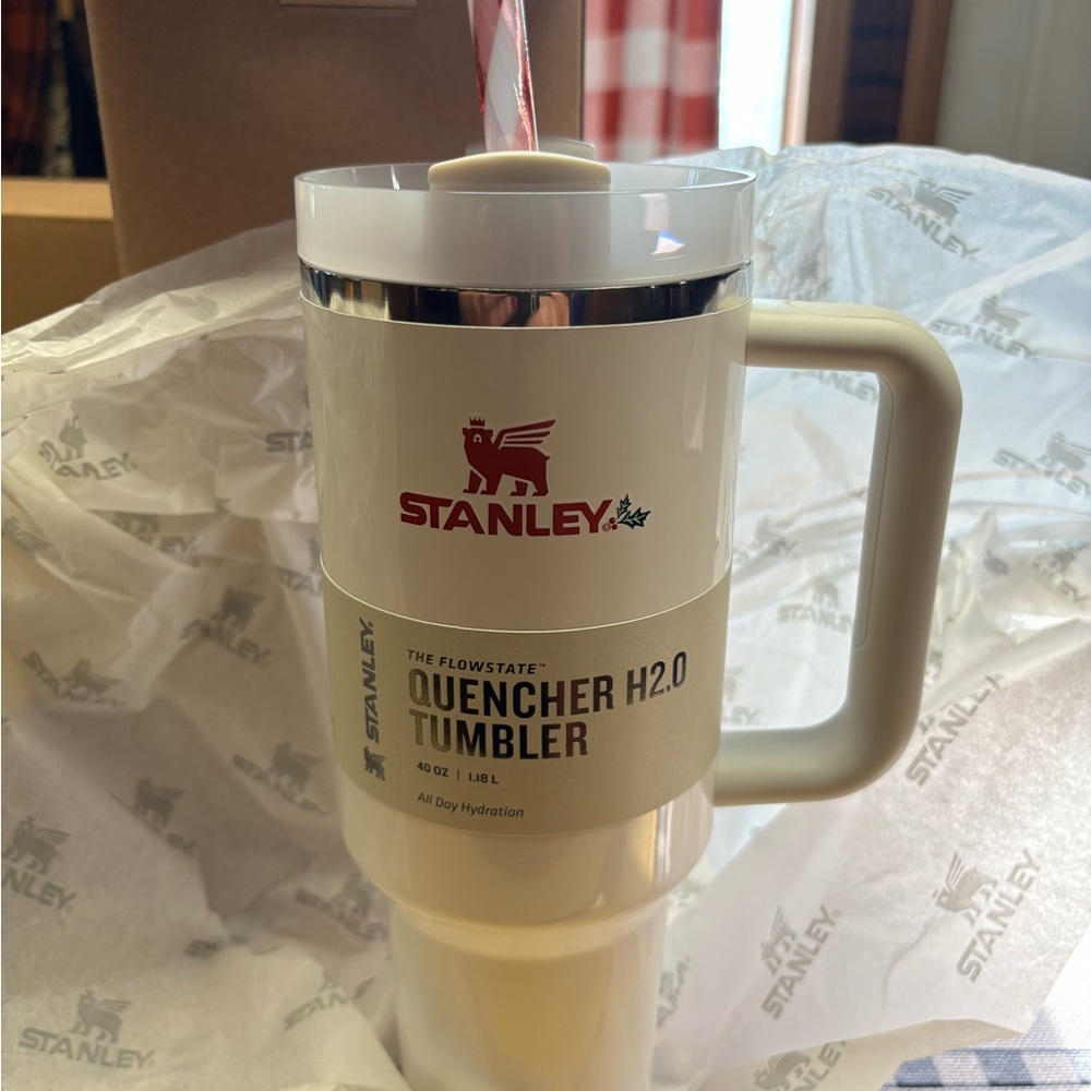 Stanley Mistletoe Twist 40oz